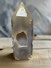 Load image into Gallery viewer, AGATE TOWER DRUZY POINT