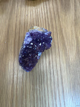 Load image into Gallery viewer, Thunder Bay Amethyst Display Lot – 15 Retail-Ready Specimens with Hematite & Barite