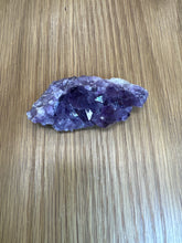 Load image into Gallery viewer, Thunder Bay Amethyst Display Lot – 15 Retail-Ready Specimens with Hematite & Barite