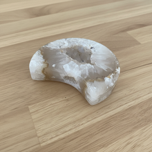 Load image into Gallery viewer, Thunder Bay Agate Crescent Moon with Druzy Crystal Cavity