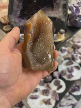Load and play video in Gallery viewer, AGATE TOWER DRUZY POINT