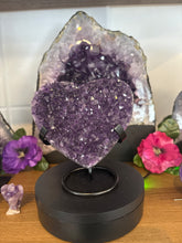 Load image into Gallery viewer, Polished amethyst heart 
