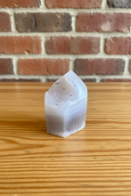 Load image into Gallery viewer, White grey Point with Druzy Cavity – Milky Translucent
