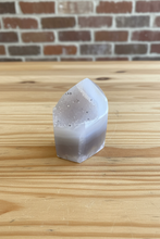 Load image into Gallery viewer, White grey Point with Druzy Cavity – Milky Translucent
