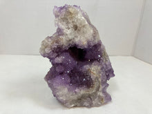 Load image into Gallery viewer, Amethyst crystals SQ16
